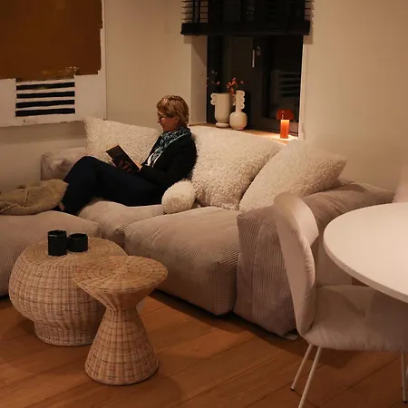Homestorys Nature - Wood Lounge ايوبن